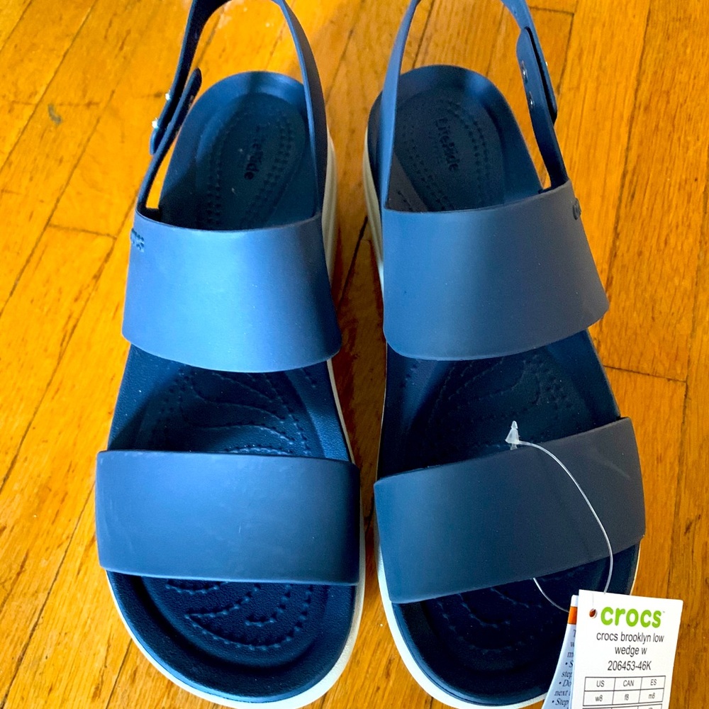 Crocs Brooklyn Low Wedge